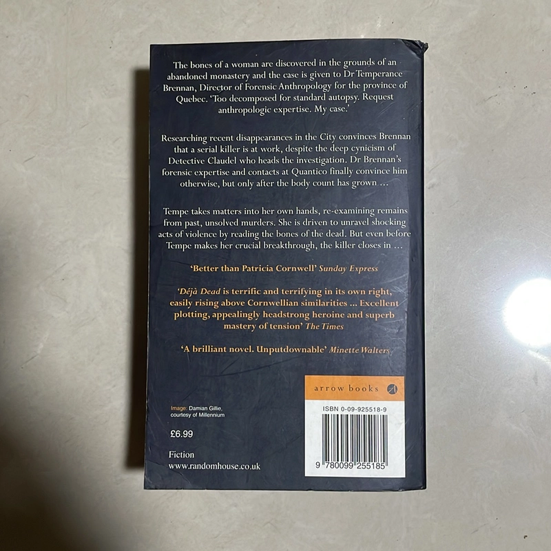 Deja dead - Kathy Reichs 477621