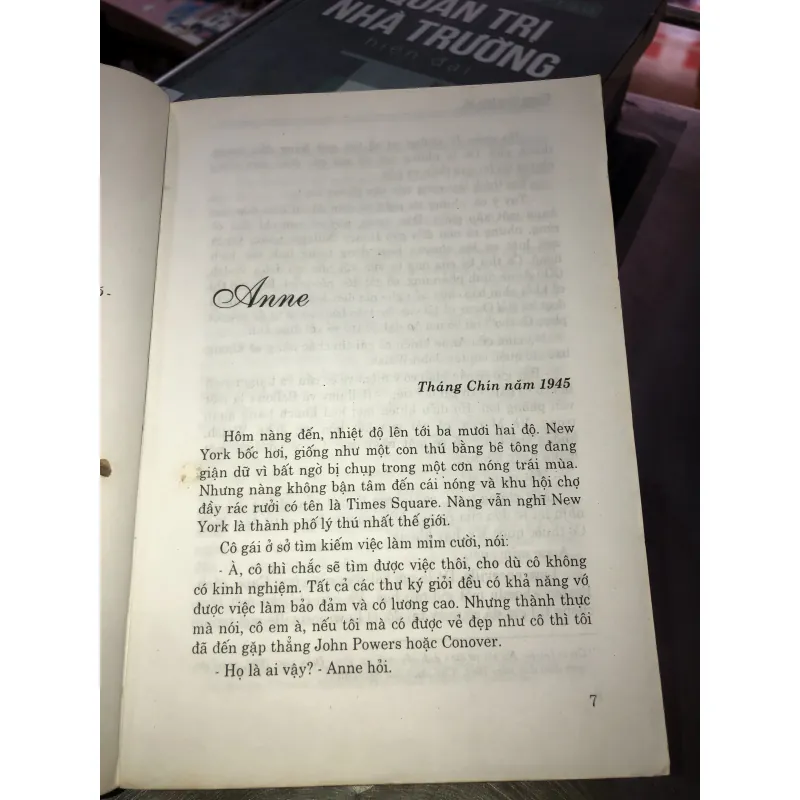 Thung lũng búp bê - Jaqueline Susann 1005475