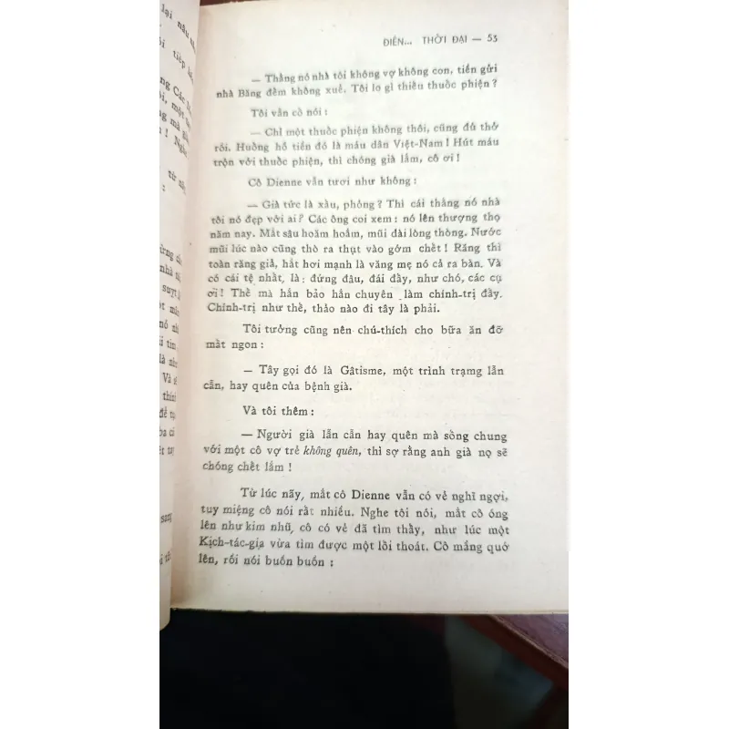 NHỮNG NGƯỜI ĐIÊN THỜI ĐẠI 704118