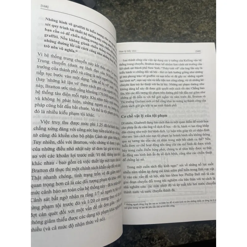 Tâm lý bầy đàn Mark Earls 713203