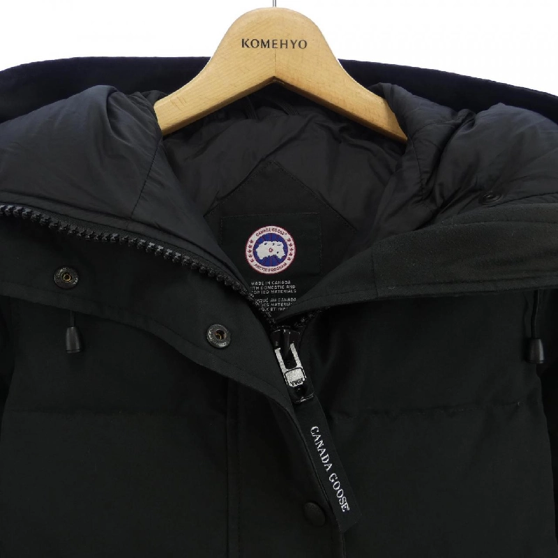 【Khuyến mãi】Áo khoác lông vũ Canada Goose 638909