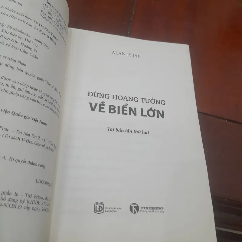 Alan Phan - ĐỪNG HOANG TƯỞNG VỀ BIỂN LỚN 590381