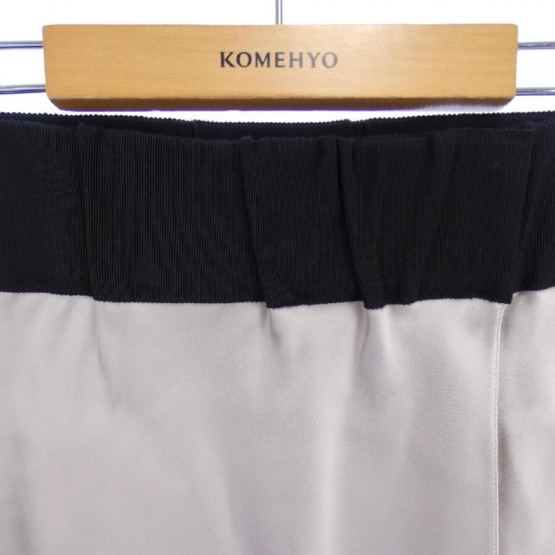 Giorgio Armani GIORGIO ARMANI Váy - Hàng hiệu Chính hãng 825271