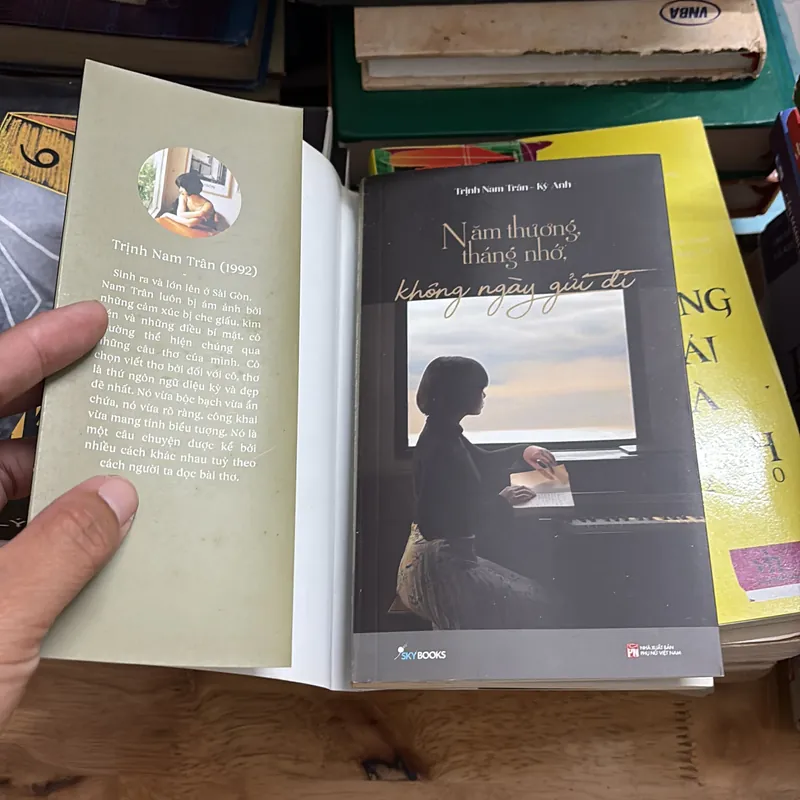 II Tựa sách: Năm Thương Tháng Nhớ _ Không Ngày Gửi Đi - Trịnh Nam Trân, Kỳ Anh - 2020 698124