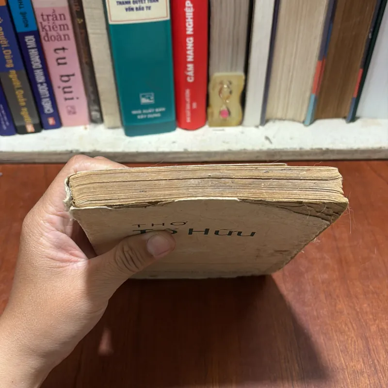 [Sách Thiếu Trang] - II Sách Xưa: Thơ _ Tố Hữu - 1976 796269