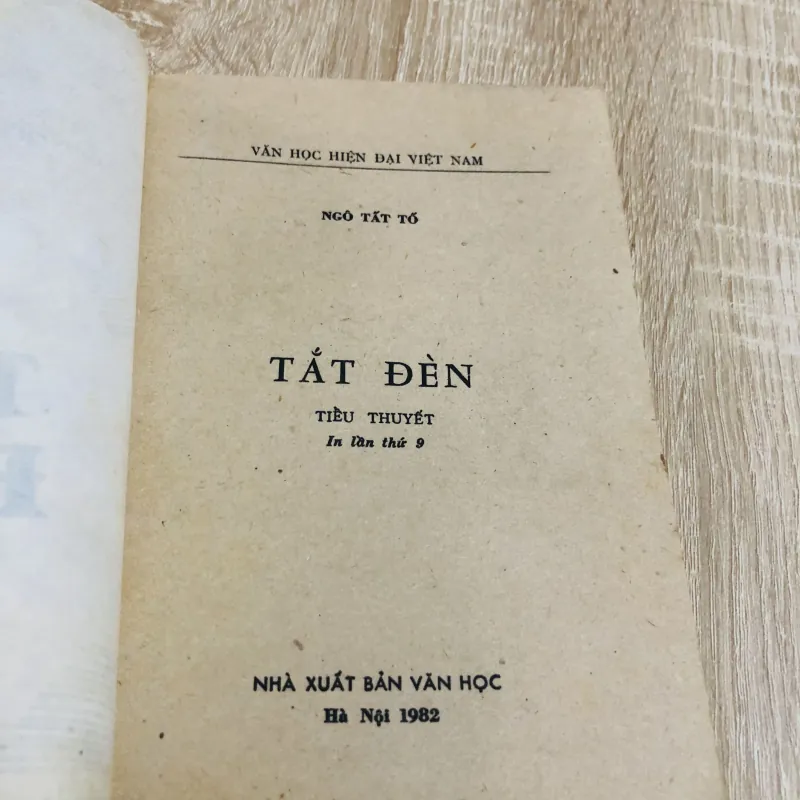 TẮT ĐÈN ( Ngô Tất Tố) 1027908