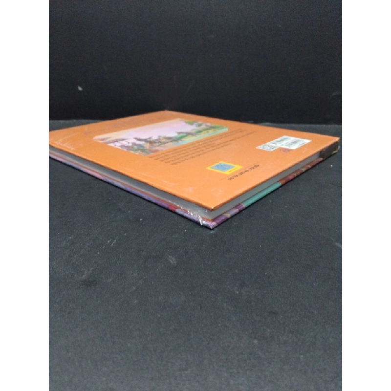 Nguyễn Phi Ỷ Lan (bìa cứng) Trần Bạch Đằng mới 100% HCM.ASB2410 341016