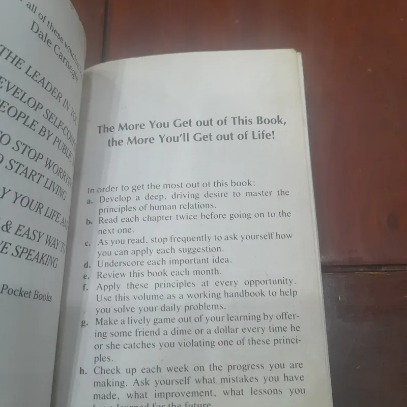 DALE CARNEGIE - How to Win Friends & Influence People 705359