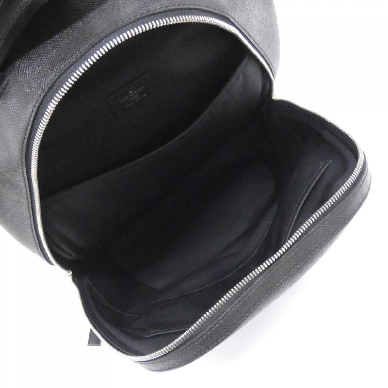 Ba lô Louis Vuitton Taiga Anton M33425 608304