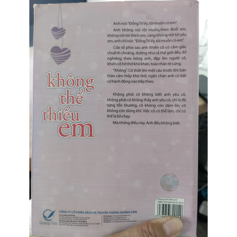 tiểu thuyết "Không Thể Thiếu Em" của tác giả Nhân Hải Trung. 994496