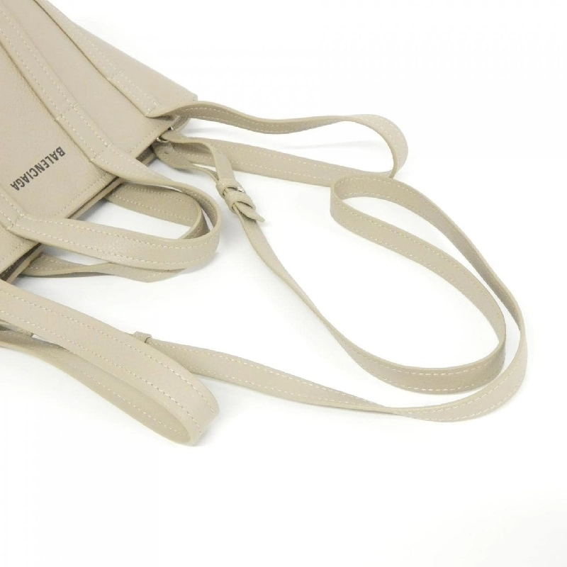 Túi xách vai Balenciaga Everyday 2.0 North South XS 672793 15YUN 611294