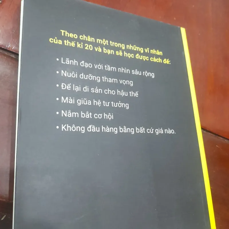 Daniel Smith - TƯ DUY NHƯ CHURCHILL 994079