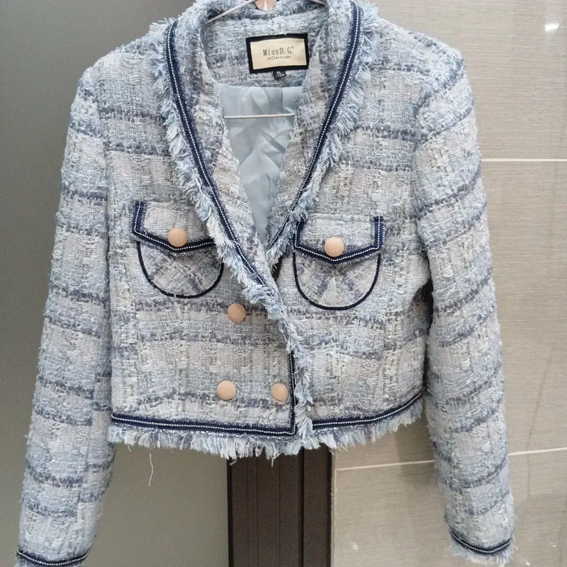 Khoác dạ tweet 729816