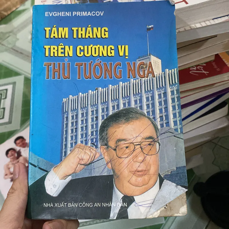 Tám tháng trên cương vị Thủ tướng Nga  564705