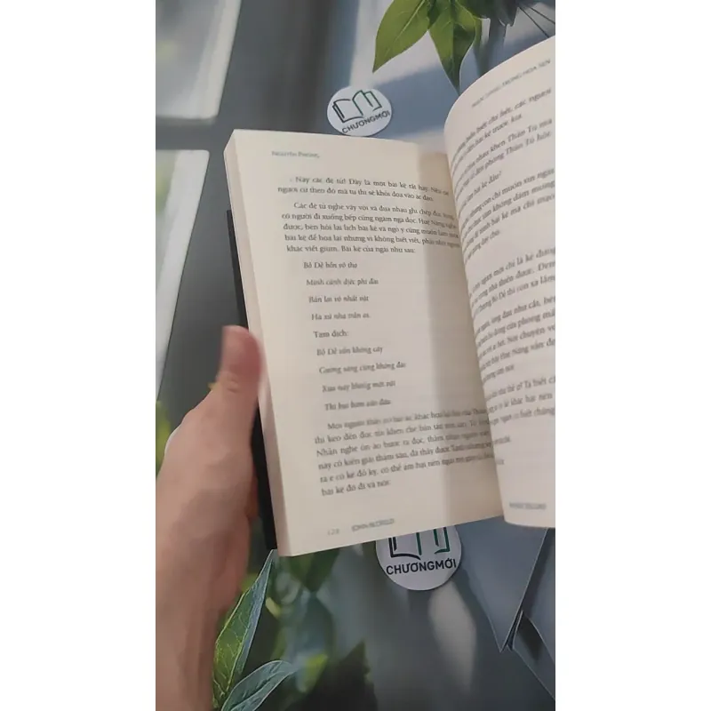 Ngọc Sáng Trong Hoa Sen - John Blofeld & Nguyên Phong 961212