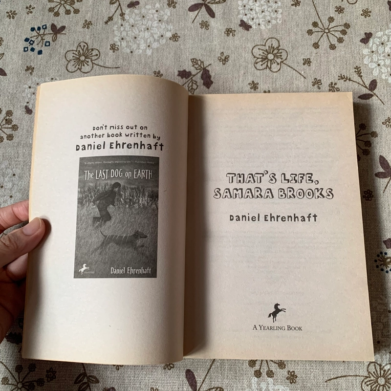 Sách ngoại văn That's Life, Samara Brooks, Used, Chapter Book 444125