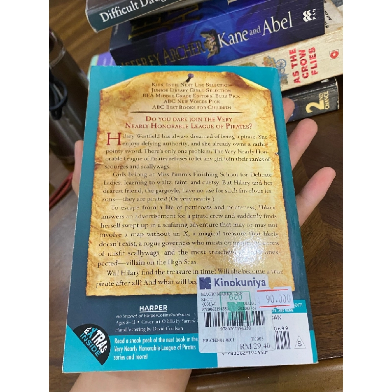 The Very Nearly Honorable League of Pirates : Magic Marks the Spot - Caroline Carlson 518232