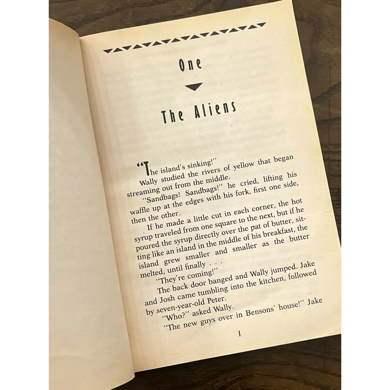 The Boys Start the War & The Girls Get Even 972848