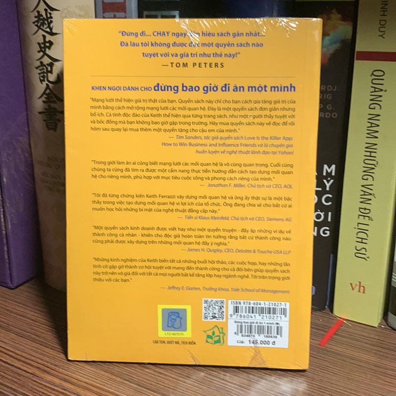 Đừng Bao Giờ Đi Ăn Một Mình  163981