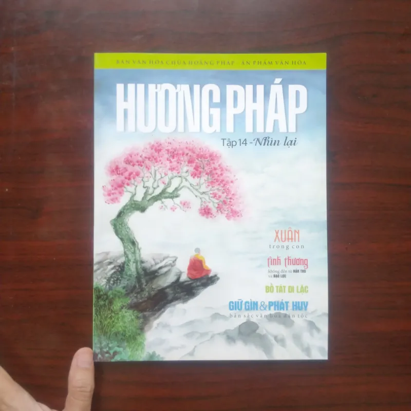 [Sách Màu] Hương Pháp - Ban Văn Hóa Chùa Hoằng Pháp (Full Color) 801169