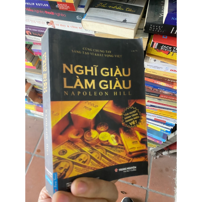 Nghĩ giàu làm giàu 310052