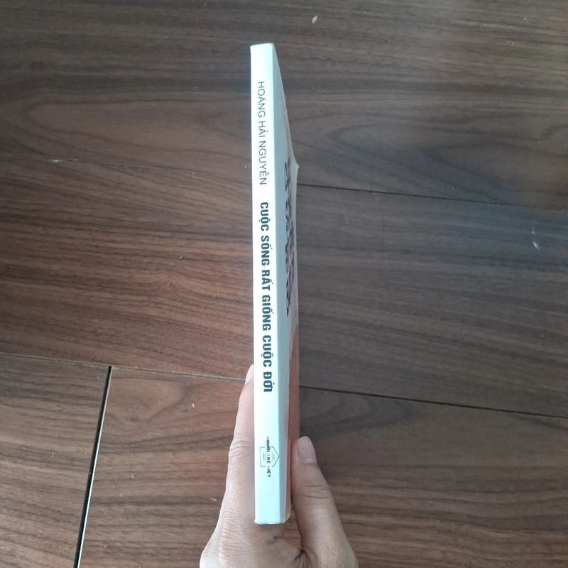 Cuộc sống rất giống cuộc đời 517209