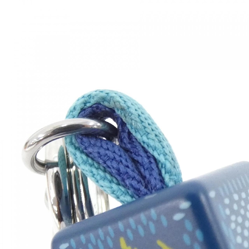 Móc khóa Louis Vuitton Damier Play M01933 623665