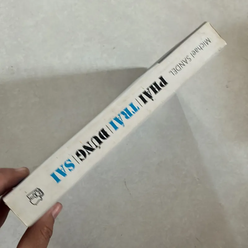 Phải trái đúng sai - Michael Sandel 801105