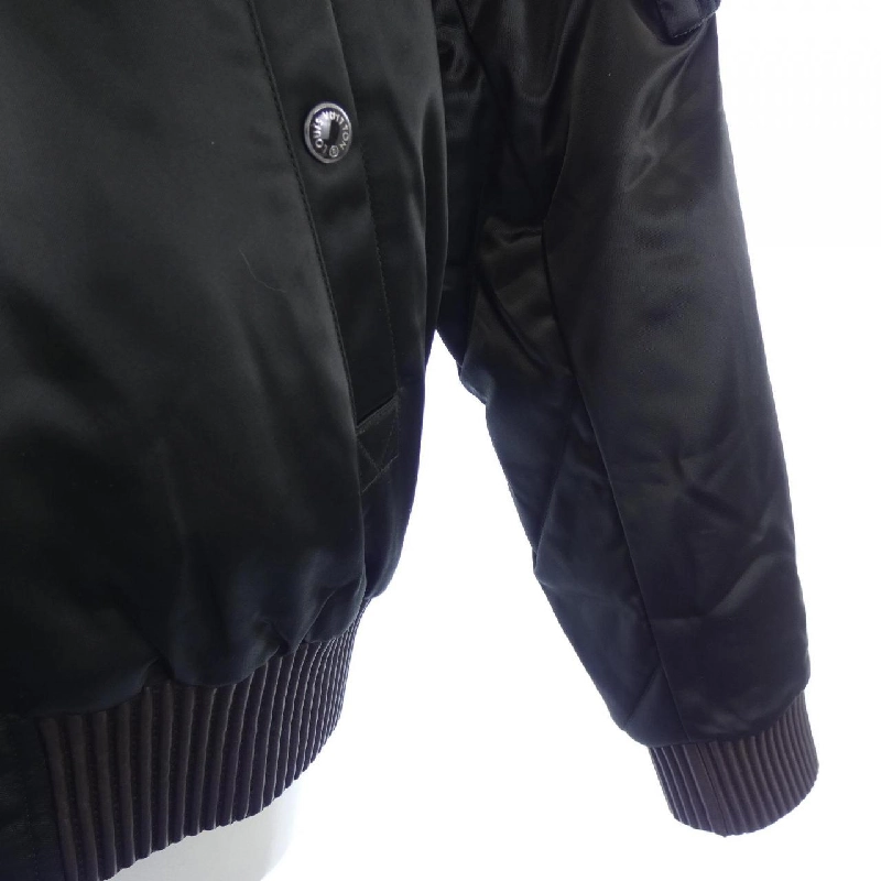 Áo khoác LOUIS VUITTON H2BS43PMV - Hàng hiệu Chính hãng 887860