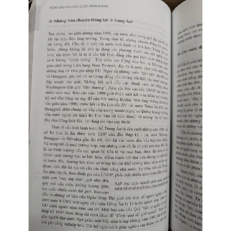 Toàn cầu hoá các cuộc phản kháng hiện trạng các cuộc đấu tranh 2002 - Samir Amin & Francois Houtart 291761