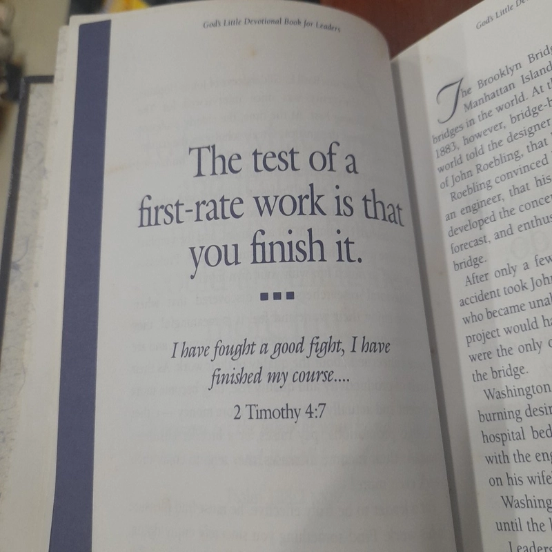 God's Little Devotional Book for LEADERS 524692