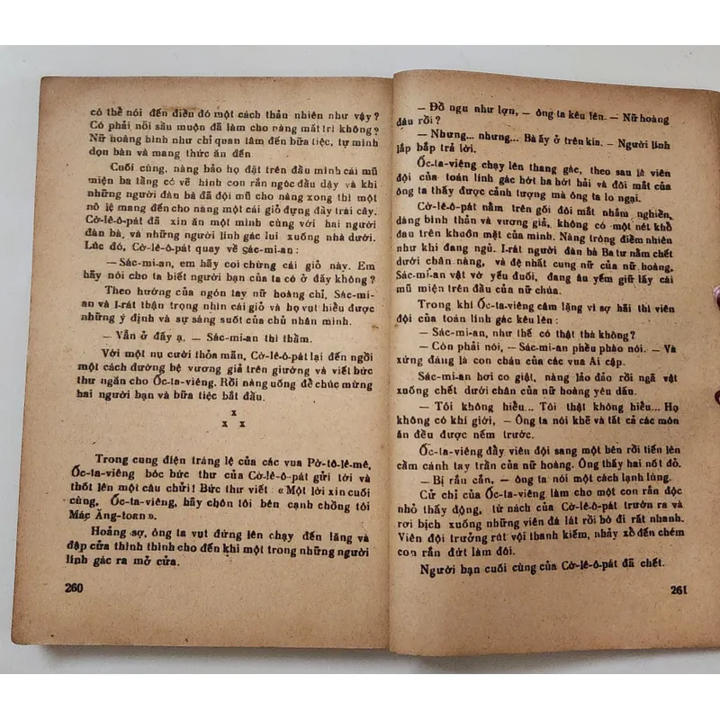 NỮ HOÀNG AI CẬP CLEOPATRA - Nhà văn Carlo Maria Franzero 709243