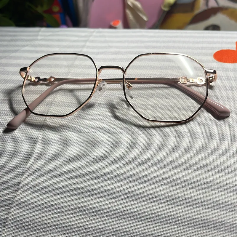 Kính thời trang nữ 731435