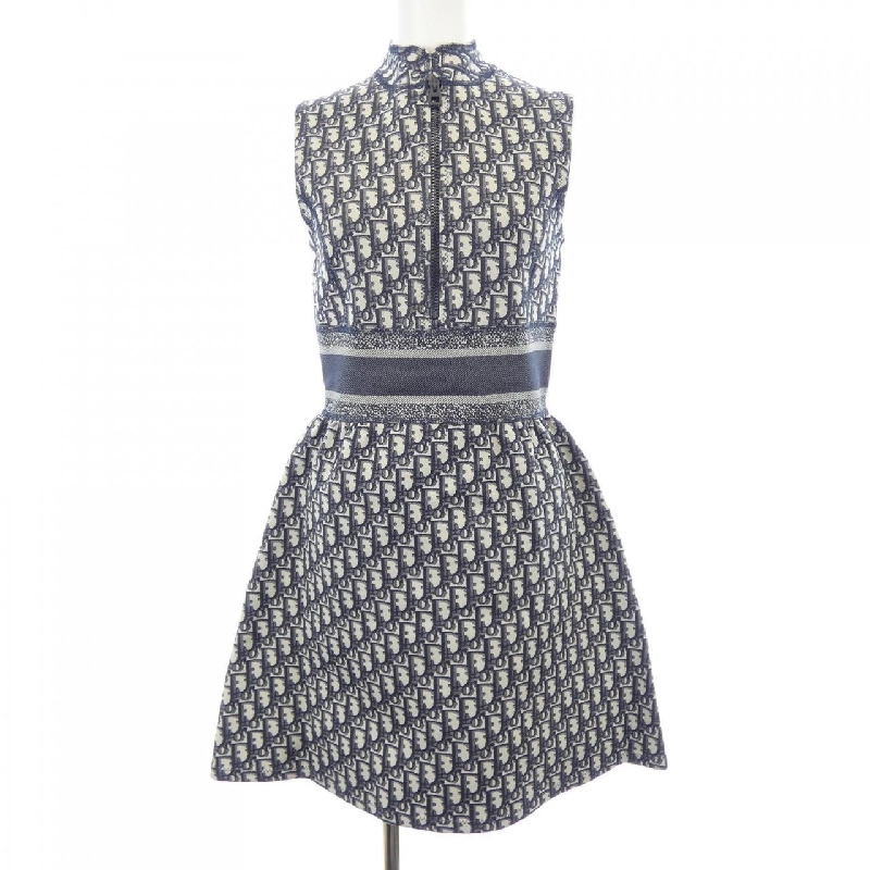 Đầm ngắn CHRISTIAN DIOR DIORVIERA 143R04A4040 - Hàng hiệu Authentic 810377