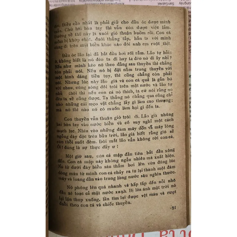 Văn học kinh điển Mỹ của E. Hemingway: ÔNG GIÀ & BIỂN CẢ 728042