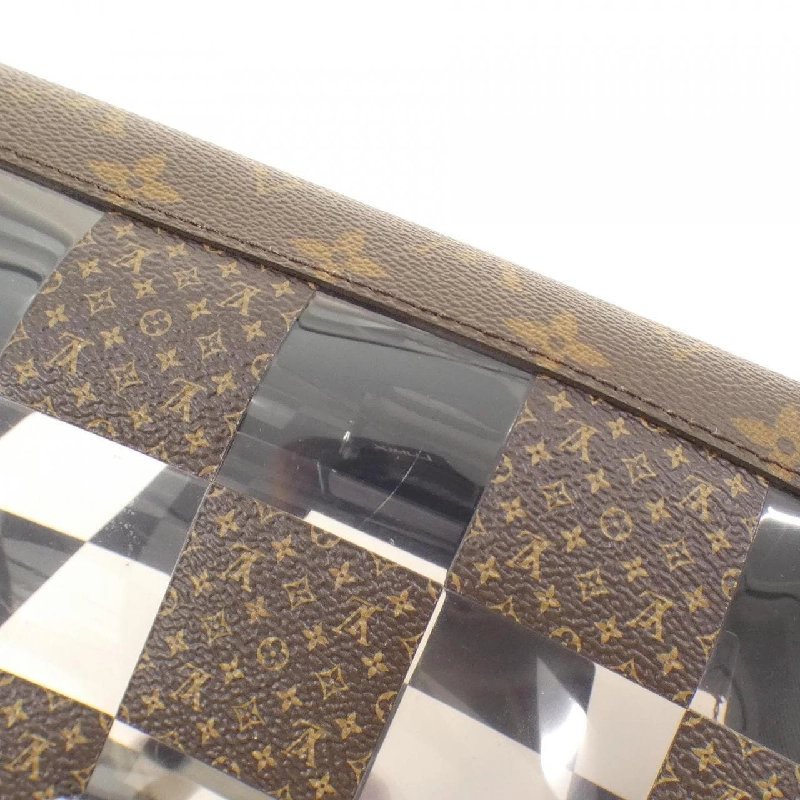 Túi đựng phụ kiện Louis Vuitton Monogram Chess Stand M81588 613671