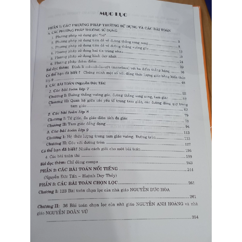 Cẩm nang chứng minh ba điểm thẳng hàng ( sách dùng cho học sinh các lớp 7,8,9 ) - Nguyễn Đức Tấn chủ biên 529248