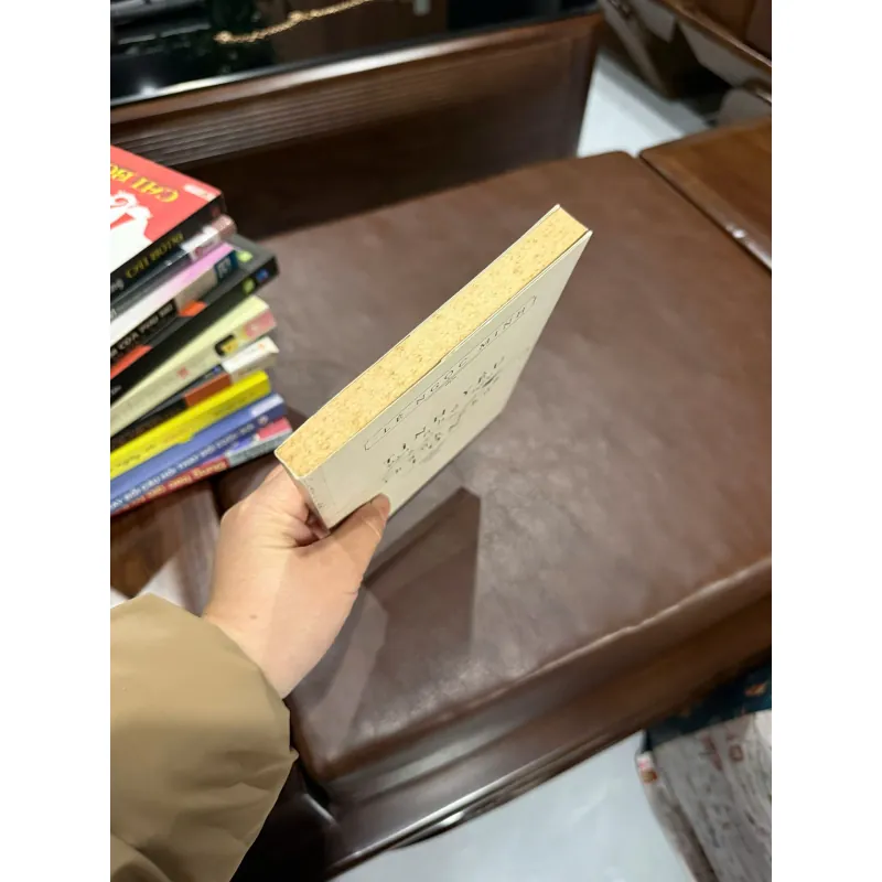 TÌNH YÊU NHỎ TRONG THÀNH PHỐ LỚN – Lê Ngọc Minh- K4 1028231