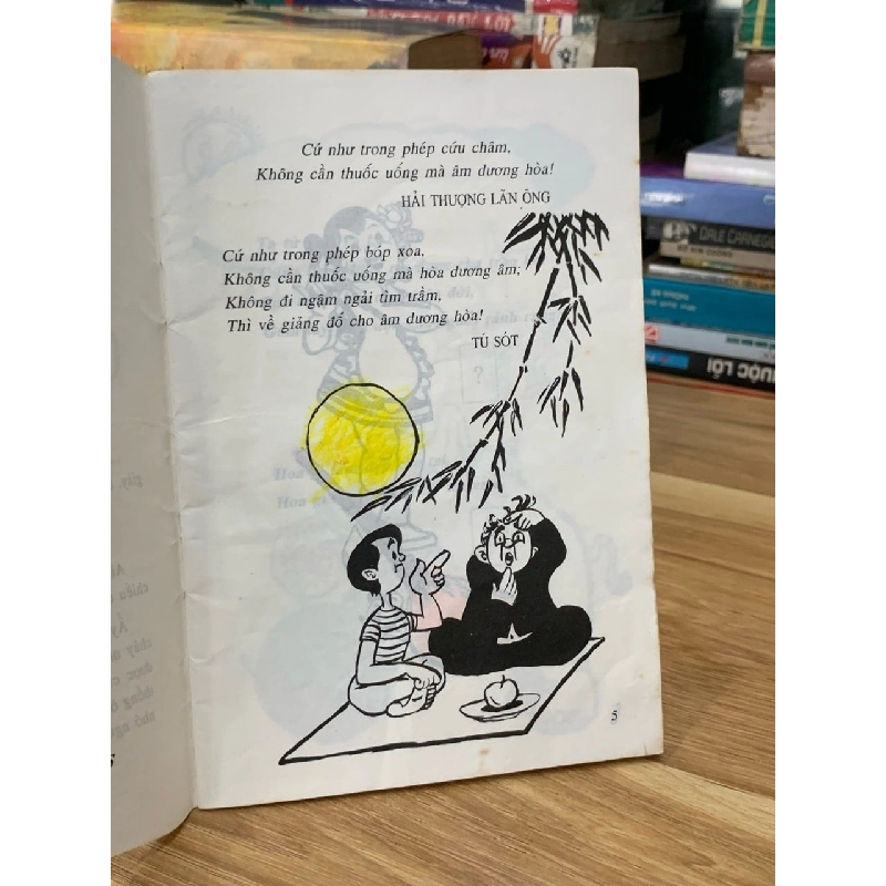 Cóc đi guốc Thơ đố-Tú sót 750655