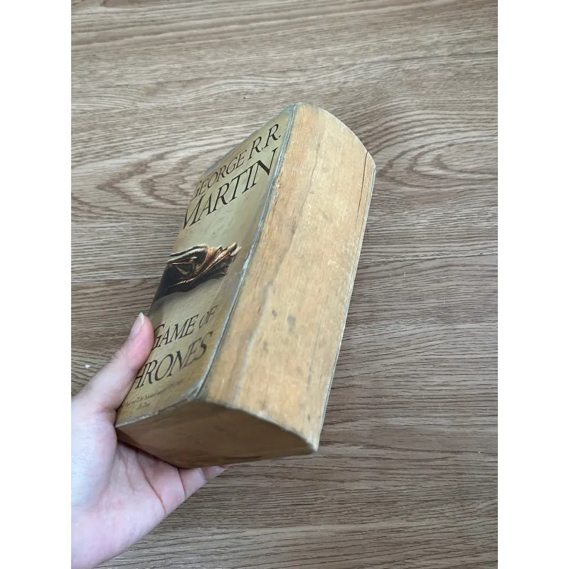 A Game of Thrones - George R. R. Martin 782905
