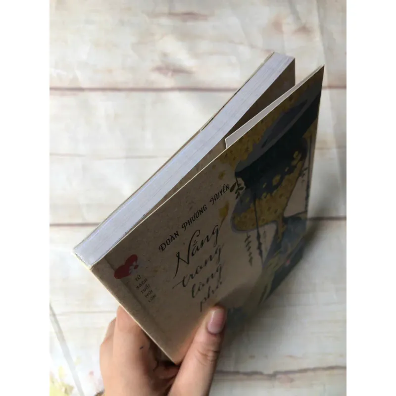 Nắng Trong Lòng Phố - Đoàn Phương Huyền 800674