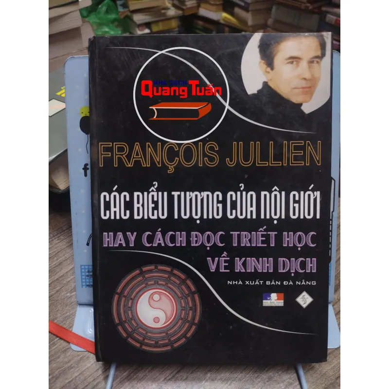 Sách: Các biểu tưởng của nội giới hay cách đọc triết học về Kinh dịch 596047