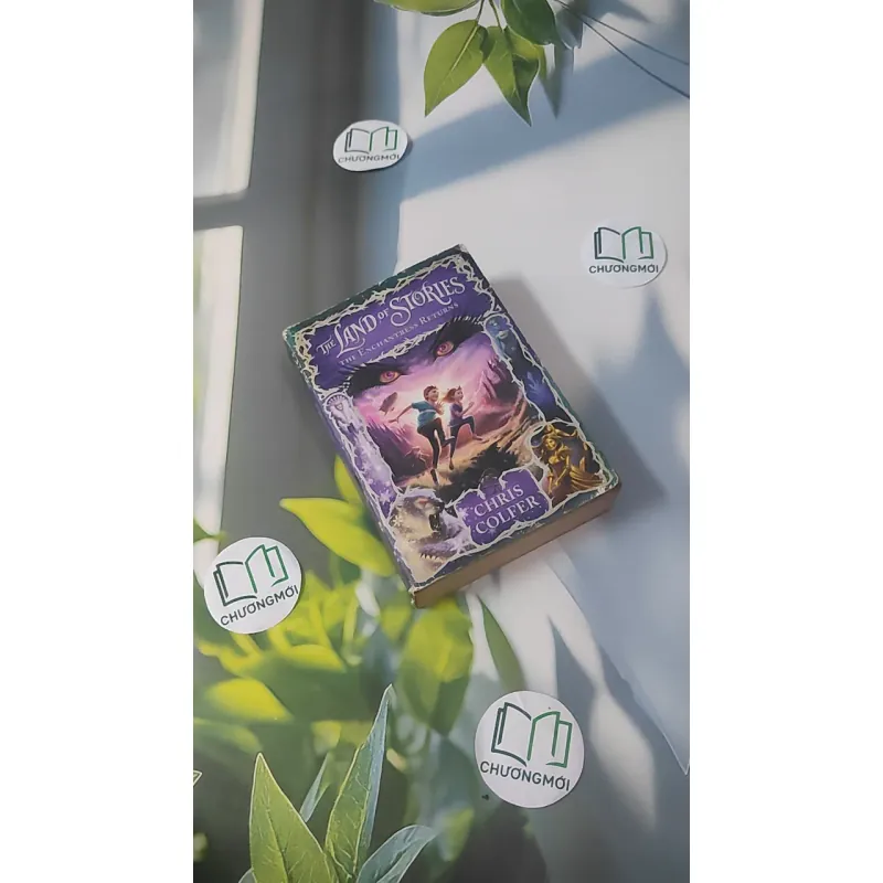 The Land of Stories: The Enchantress Returns - Chris Colfer 1033630
