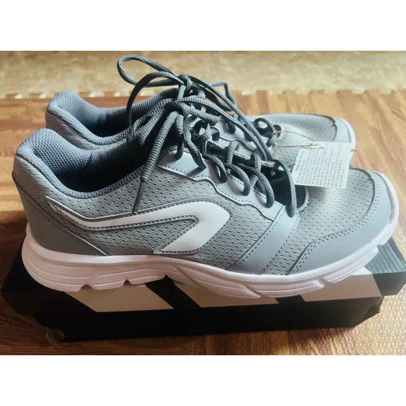 Giày nam Decathlon size 43  1004189