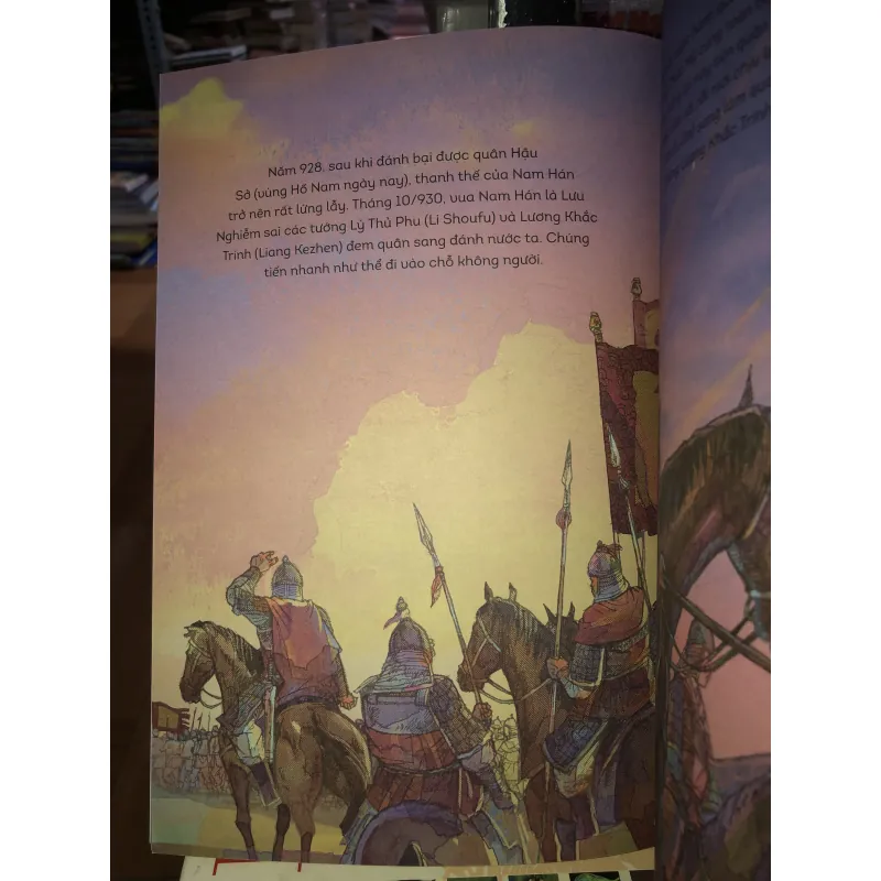 Lịch sử Việt Nam bằng tranh - Họ Khúc dựng nền tự chủ - Trần Bạch Đằng 778481