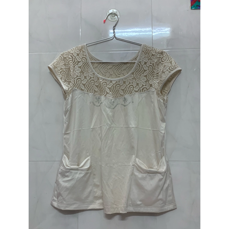 Áo kiểu thời trang ,size XL, tình trạng còn mới 537123