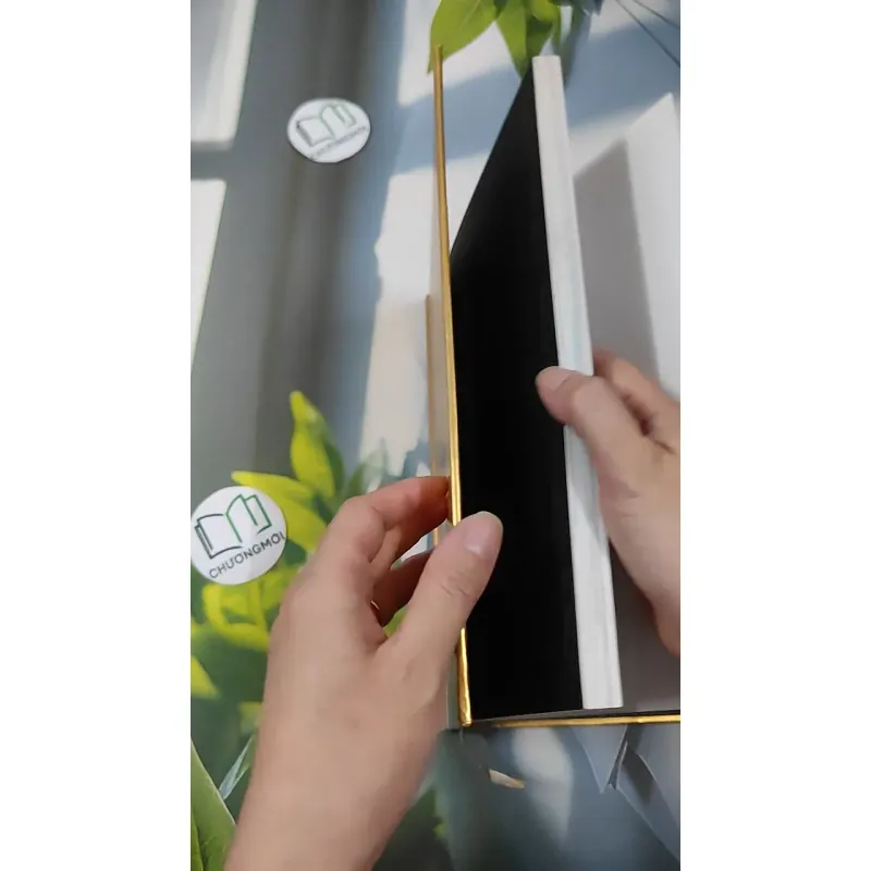 [MIỄN PHÍ BỌC SÁCH] Tầng Ba - Câu chuyện về các nghệ sĩ trẻ đương đại 990376