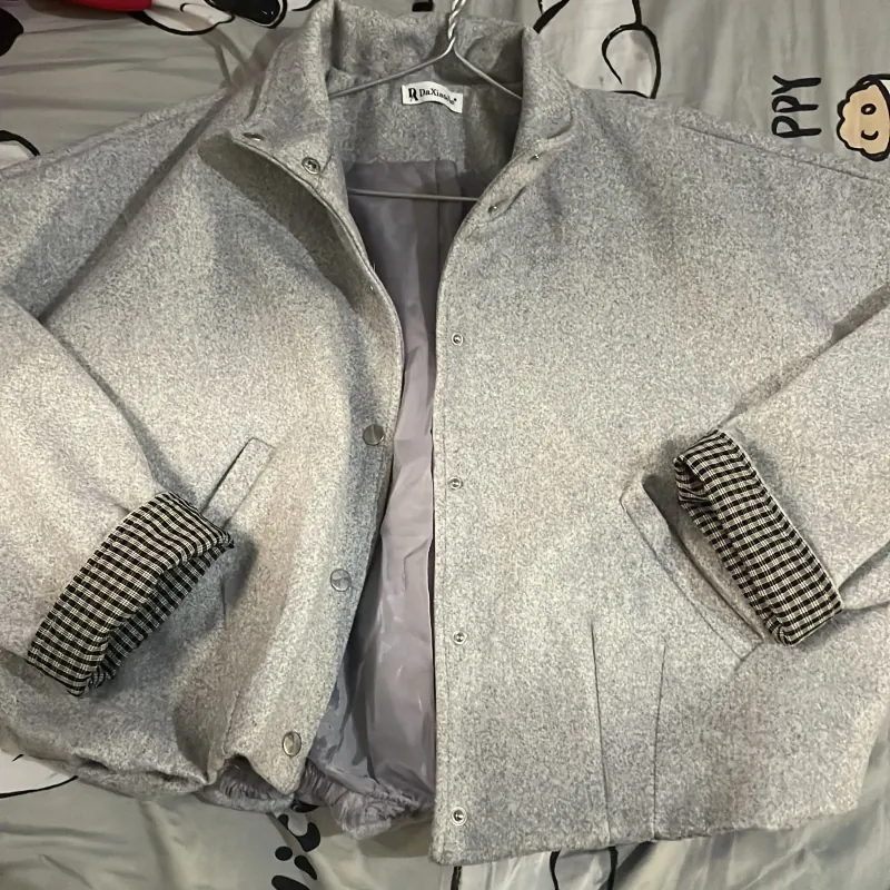 Áo khoác dạ kẻ caro màu xám tiêu 1000289