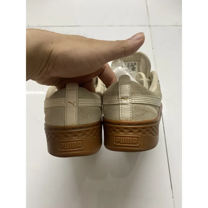 Giày thể thao Puma đế gum 930926