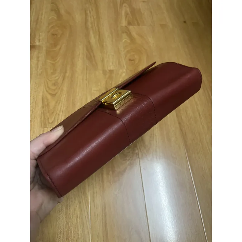 Clutch nữ 23x14x3 da thật 2hand 1002003